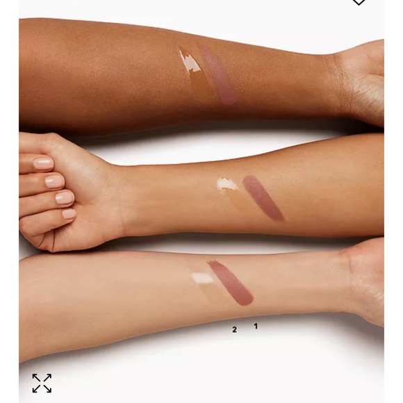 NWT MAC 2-Pc. Winter's Kiss Mini Lip Set COLOR NEUTRAL - Picture 3 of 6